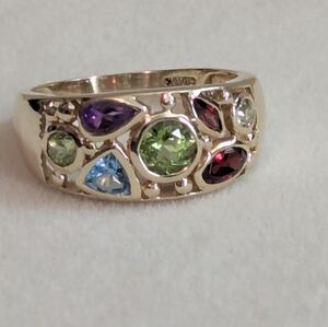 Luxury Clyde Duneier 10k gold Amethyst Peridot And Blue Topaz Size 7.5